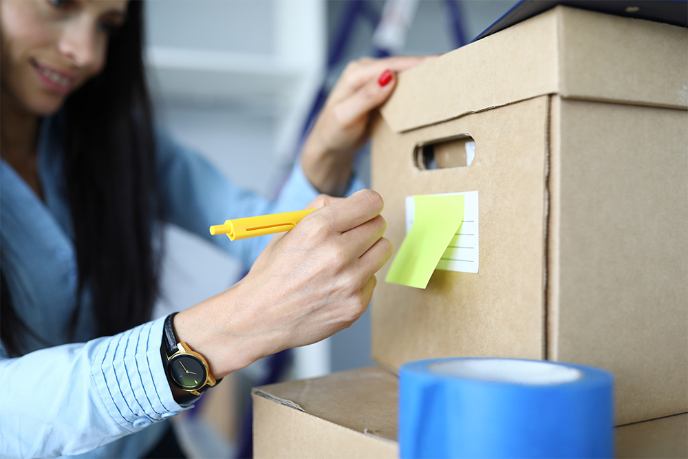 How to Label Boxes for Moving